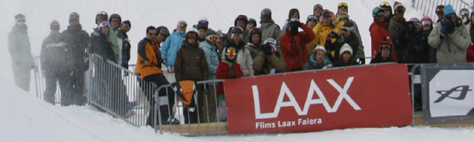 Zuschauer beim Free Ski in Laax