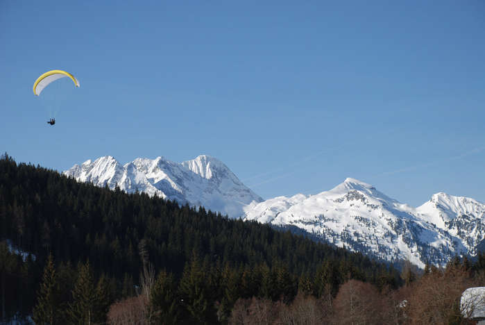 Paraglider im Anflug auf Gerlos